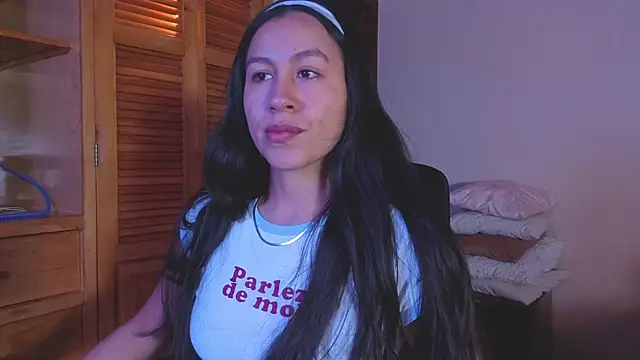 EmiGomez  online show from 18, 7, 2026