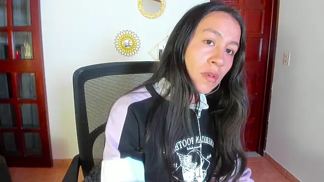 EmiGomez  online show from 28, 7, 2026