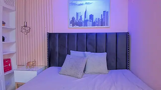 viiolett lee online show from 13, 2, 2025