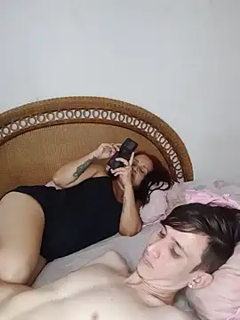 Milfvalesk online show from 25, 2, 2025