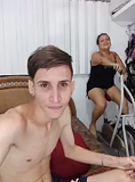 Milfvalesk online show from 4, 11, 2025