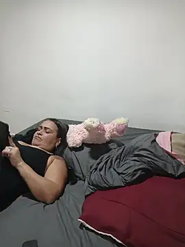 Milfvalesk online show from 8, 5, 2026