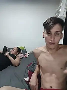 Milfvalesk online show from 9, 7, 2026