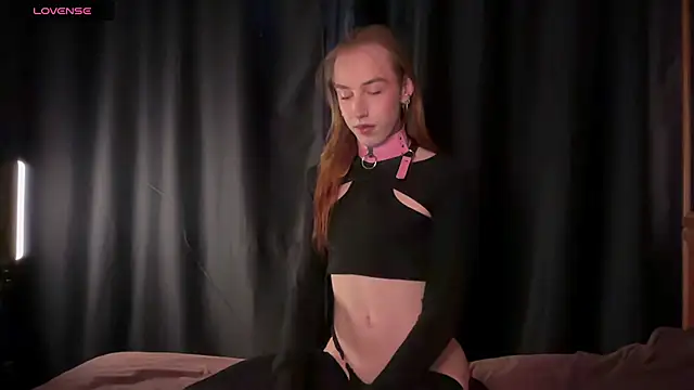 Avril Pearly  online show from 22, 7, 2026