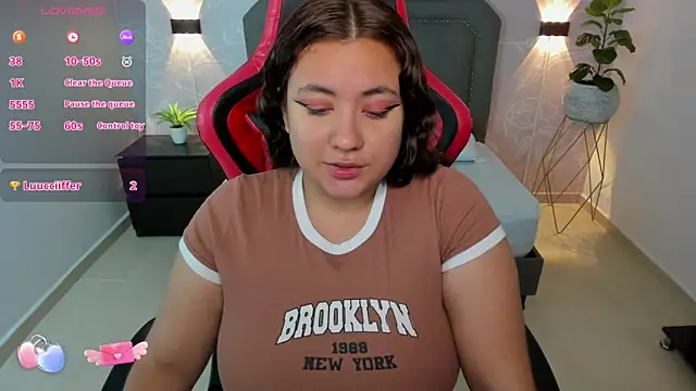 nadine russo online show from 17, 1, 2025