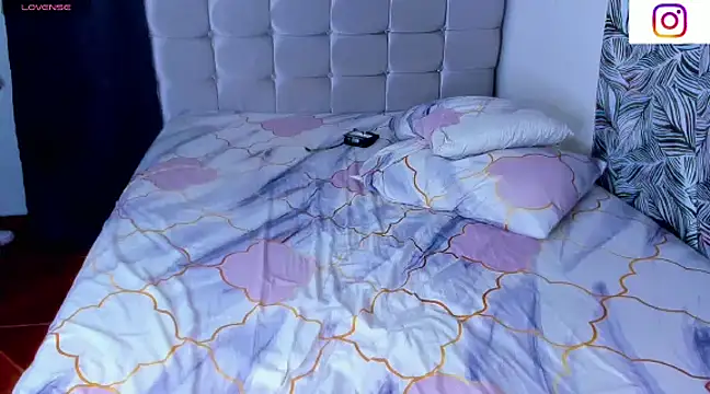 Snapshot of saskya chatting on 8, 3, 2025 saskya online show from 8, 3, 2025