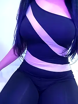 Snapshot of Almas_Queen chatting on 6, 12, 2024 Almas Queen online show from 6, 12, 2024