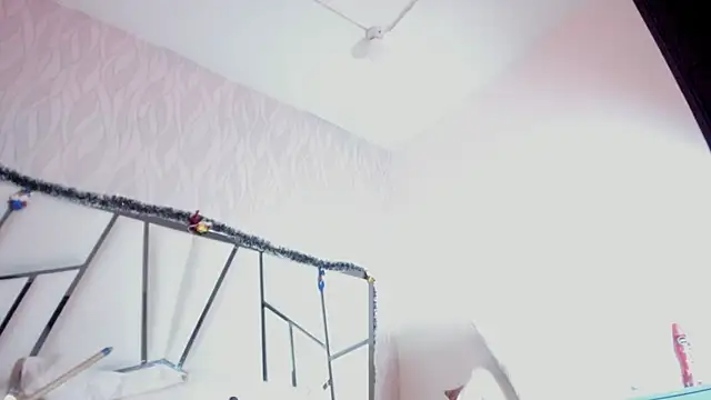 Victoriaa millers online show from 13, 12, 2025