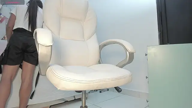 Victoriaa millers online show from 9, 7, 2026