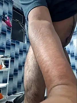 Snapshot of ElDeLaBarba11 chatting on 13, 11, 2025 ElDeLaBarba11 online show from 13, 11, 2025