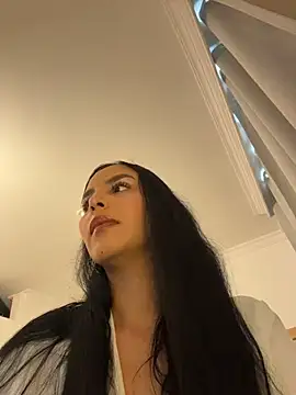 miaquevedo  online show from 2, 5, 2026