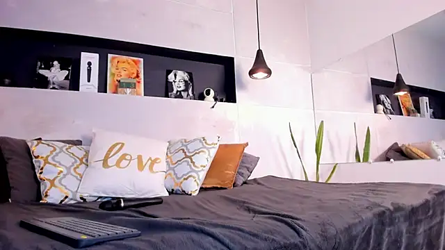 BERGINY  online show from 25, 1, 2025