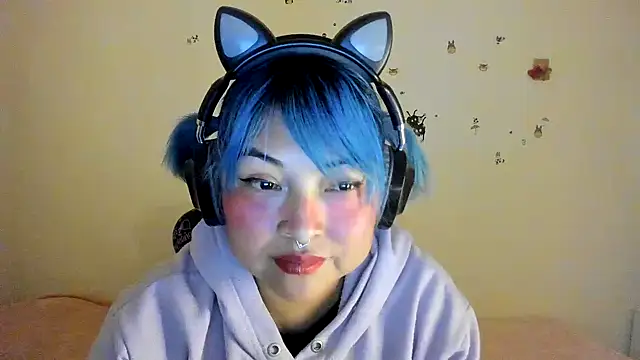 Shaddycute  online show from 8, 10, 2025