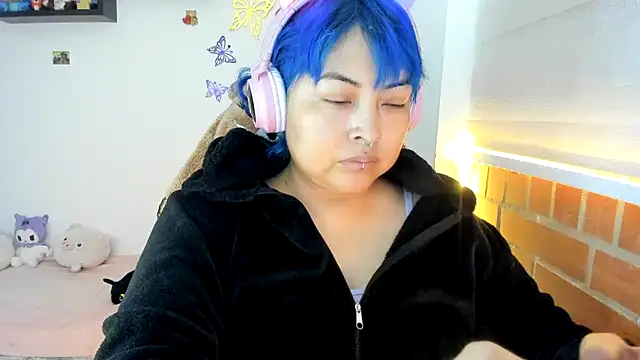 Shaddycute  online show from 28, 10, 2025