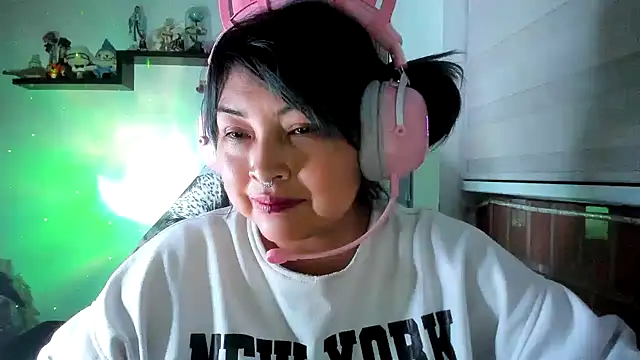 Shaddycute  online show from 20, 5, 2026