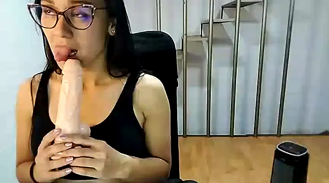 Jessie Desire online show from 20, 2, 2025