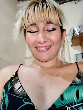 Snapshot of florecita9 chatting on 31, 1, 2025 florecita9 online show from 31, 1, 2025