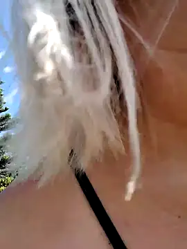 Snapshot of florecita9 chatting on 6, 2, 2025 florecita9 online show from 6, 2, 2025