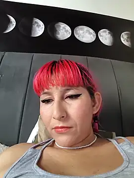 Snapshot of florecita9 chatting on 19, 9, 2025 florecita9 online show from 19, 9, 2025