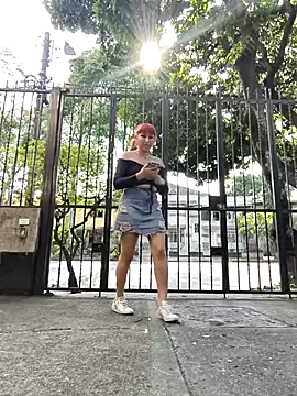 Snapshot of florecita9 chatting on 13, 12, 2025 florecita9 online show from 13, 12, 2025