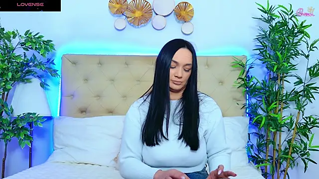 DaliyaArabian online show from 2, 4, 2026