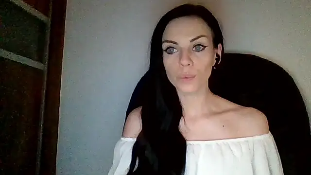 Snapshot of CassieSensual chatting on 8, 3, 2025 CassieSensual online show from 8, 3, 2025