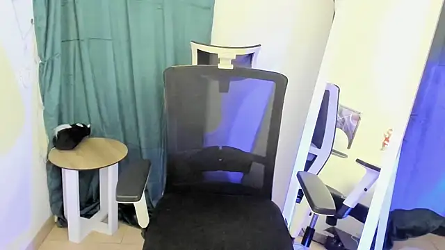 Hanna Way online show from 9, 3, 2025