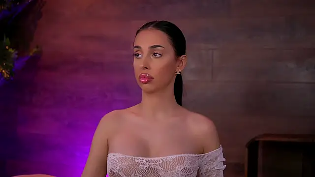 KairaAndrews online show from 5, 5, 2026