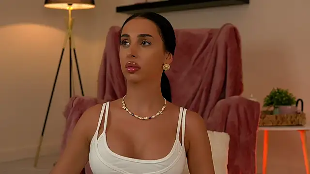 KairaAndrews online show from 22, 7, 2026