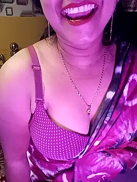 Snapshot of ella_mariya chatting on 15, 12, 2024 ella mariya online show from 15, 12, 2024