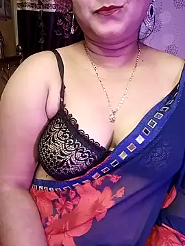 Snapshot of ella_mariya chatting on 20, 12, 2024 ella mariya online show from 20, 12, 2024