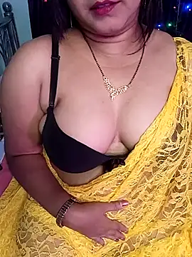 Snapshot of ella_mariya chatting on 20, 2, 2025 ella mariya online show from 20, 2, 2025