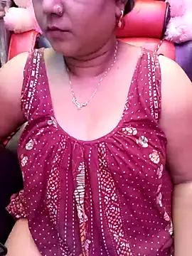 Snapshot of ella_mariya chatting on 10, 9, 2025 ella mariya online show from 10, 9, 2025