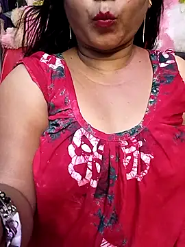 Snapshot of ella_mariya chatting on 18, 9, 2025 ella mariya online show from 18, 9, 2025