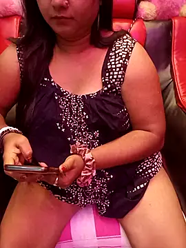 Snapshot of ella_mariya chatting on 28, 9, 2025 ella mariya online show from 28, 9, 2025