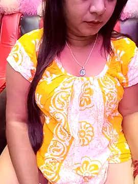 Snapshot of ella_mariya chatting on 17, 10, 2025 ella mariya online show from 17, 10, 2025