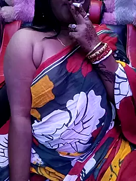 Snapshot of ella_mariya chatting on 29, 10, 2025 ella mariya online show from 29, 10, 2025