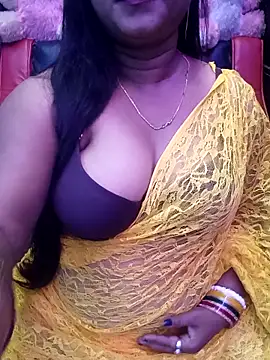 Snapshot of ella_mariya chatting on 3, 11, 2025 ella mariya online show from 3, 11, 2025