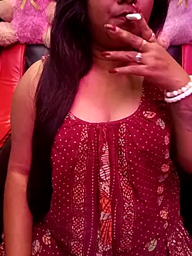 Snapshot of ella_mariya chatting on 5, 3, 2026 ella mariya online show from 5, 3, 2026