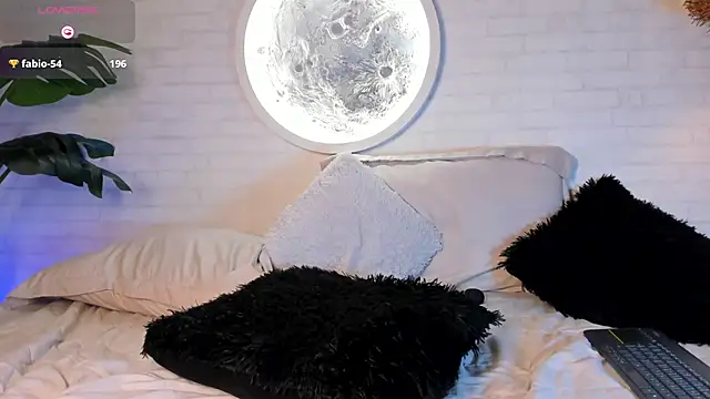 Elise Diamond online show from 11, 2, 2025