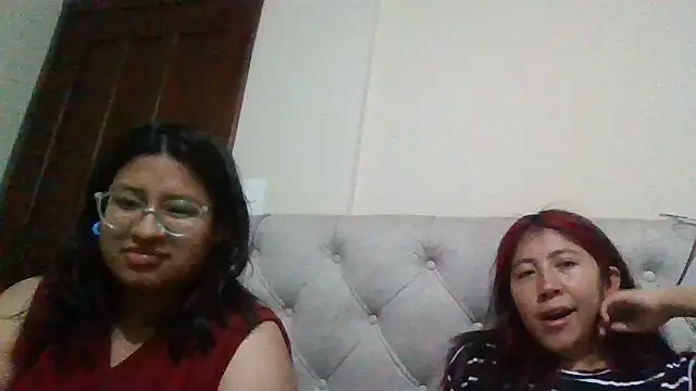 Snapshot of sarah12333 chatting on 9, 8, 2026 sarah12333 online show from 9, 8, 2026