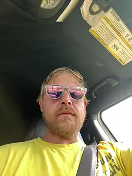 Mcpussypounder211 online show from 24, 6, 2026
