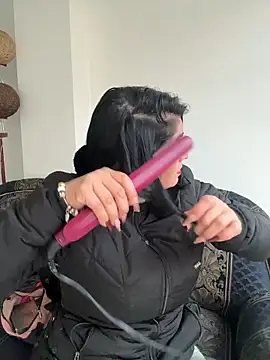 karenlennox1 online show from 16, 2, 2026