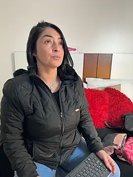 karenlennox1 online show from 1, 5, 2026