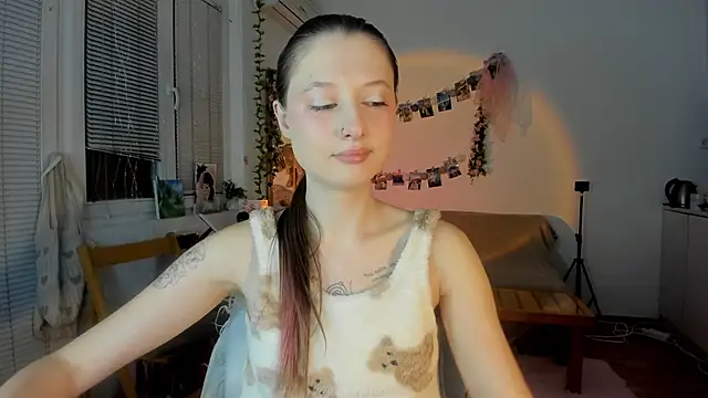 Jenny darling love online show from 25, 2, 2025