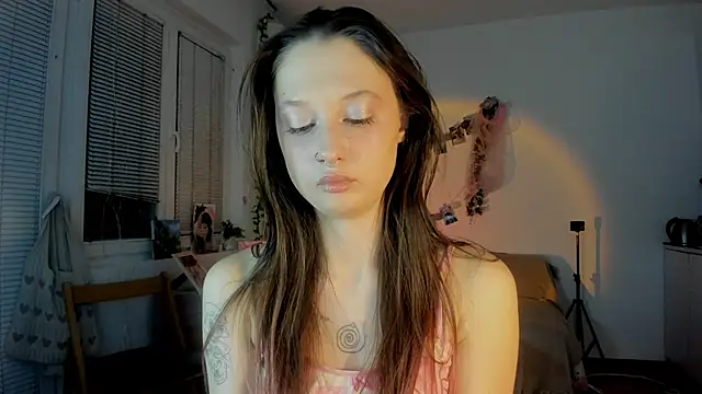 Jenny darling love online show from 2, 3, 2025