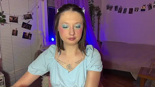 Jenny darling love online show from 4, 5, 2026