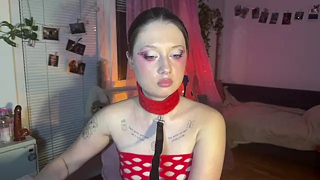 Jenny darling love online show from 6, 5, 2026