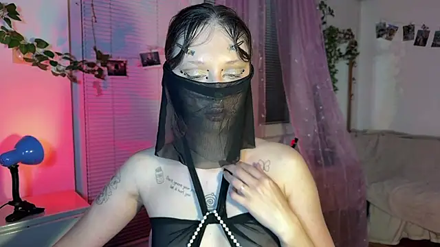 Jenny darling love online show from 11, 5, 2026