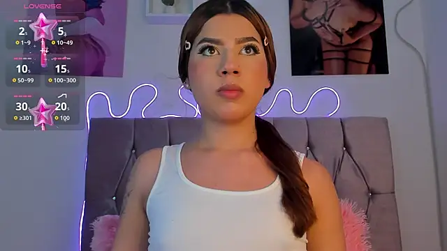 Snapshot of Ashley_piinkk_ chatting on 24, 9, 2025 Ashley piinkk online show from 24, 9, 2025